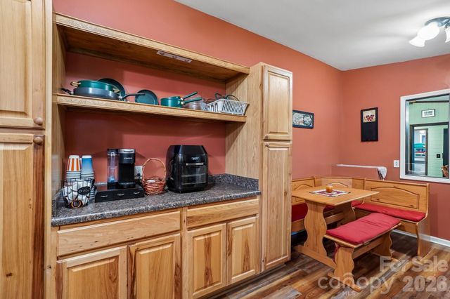 210 Leigh Anne Lane, Horse Shoe, NC 28742