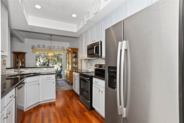 2749 NW 155th Street, Clive, IA 50325