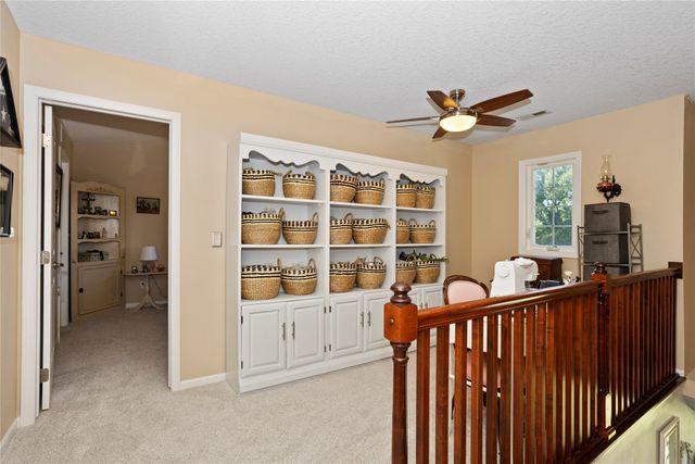 2749 NW 155th Street, Clive, IA 50325