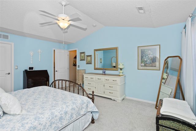 2749 NW 155th Street, Clive, IA 50325