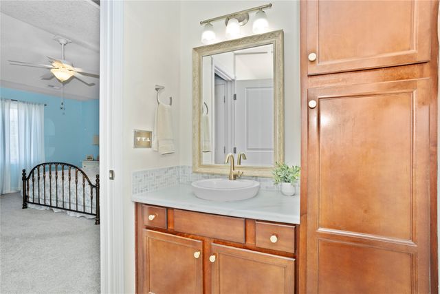 2749 NW 155th Street, Clive, IA 50325