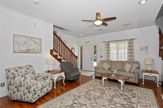 2749 NW 155th Street, Clive, IA 50325