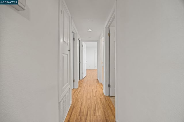 5910 Chabot Rd, Oakland, CA 94618