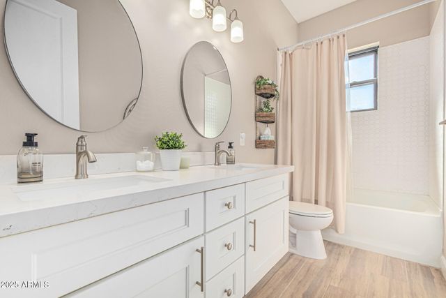 1718 S 140TH Place, Gilbert, AZ 85295