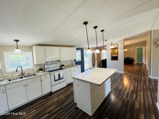 629 Old Snow Hill Road, Ayden, NC 28513