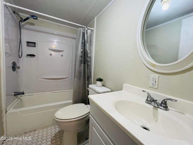 629 Old Snow Hill Road, Ayden, NC 28513