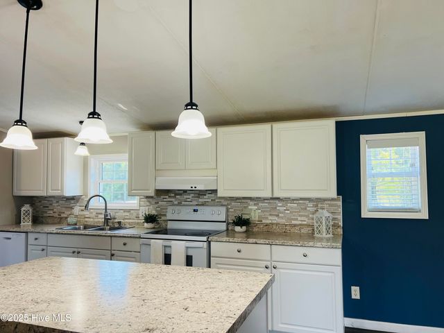 629 Old Snow Hill Road, Ayden, NC 28513