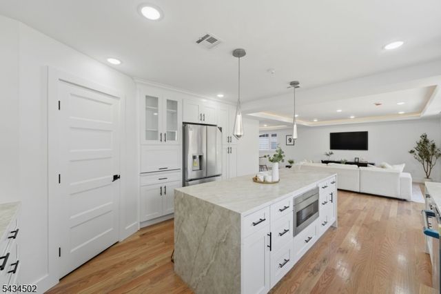 275 Longview Rd, Union Twp., NJ 07083