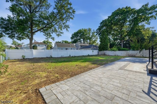 275 Longview Rd, Union Twp., NJ 07083
