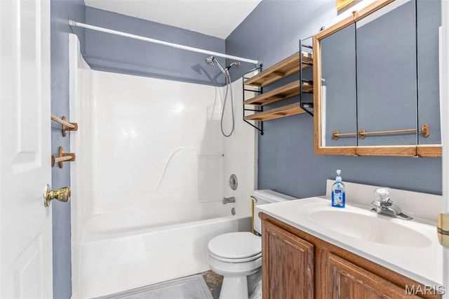 3401 Wiltshire Lane, Festus, MO 63028