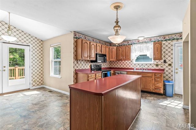 3401 Wiltshire Lane, Festus, MO 63028