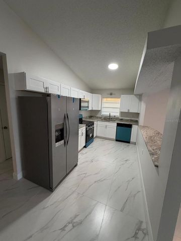 2050 28TH AVENUE N, St Petersburg, FL 33713