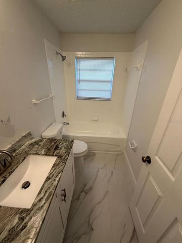 2050 28TH AVENUE N, St Petersburg, FL 33713