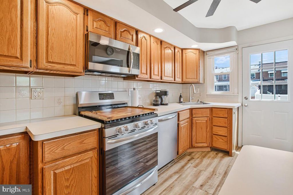 Image 14 of property listing at 8425 KINGS RIDGE RD, Baltimore, MD 21234