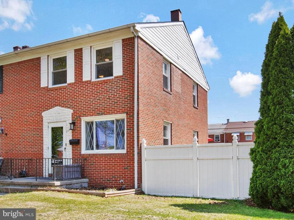 Image 2 of property listing at 8425 KINGS RIDGE RD, Baltimore, MD 21234