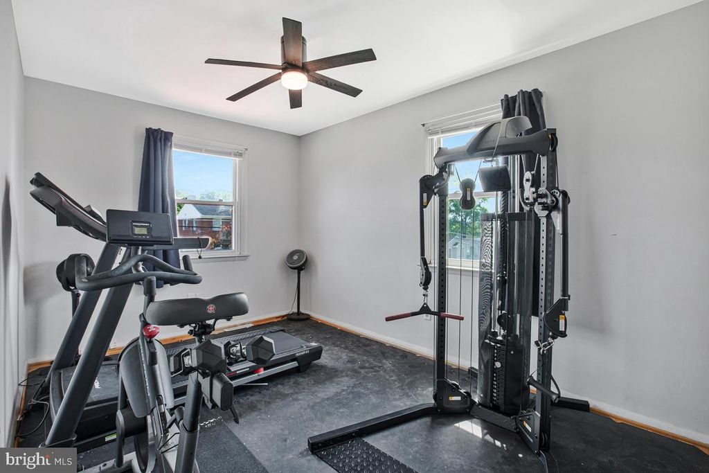 Image 24 of property listing at 8425 KINGS RIDGE RD, Baltimore, MD 21234