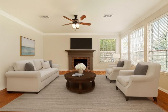 607 Fernwood Drive, Friendswood, TX 77546