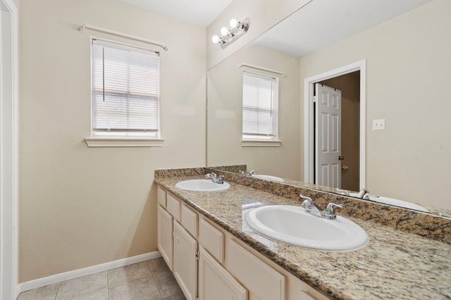 607 Fernwood Drive, Friendswood, TX 77546