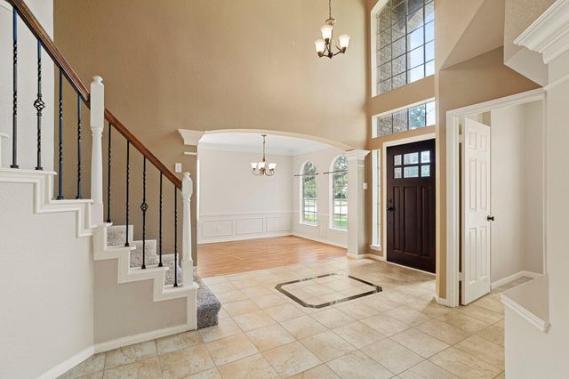 607 Fernwood Drive, Friendswood, TX 77546