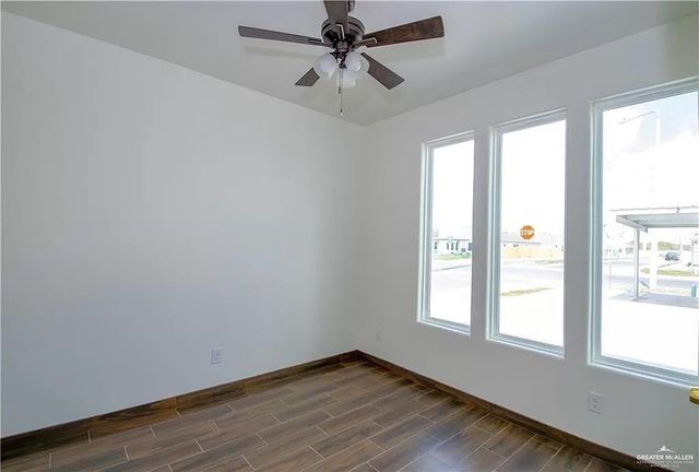 3012 W Sandlewood Street 1, Edinburg, TX 78541