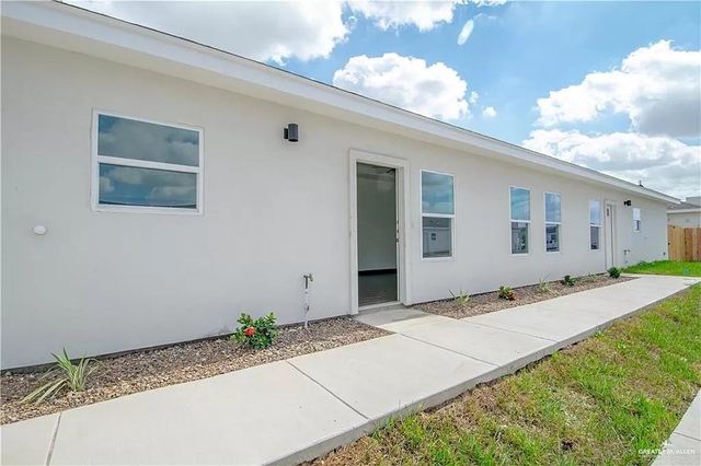 3012 W Sandlewood Street 1, Edinburg, TX 78541