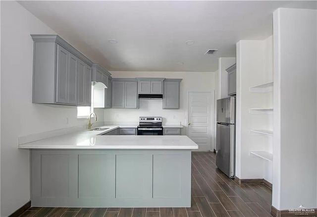 3012 W Sandlewood Street 1, Edinburg, TX 78541