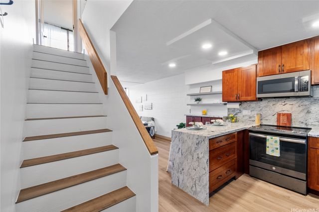 46-260 Kahuhipa Street C207, Kaneohe, HI 96744