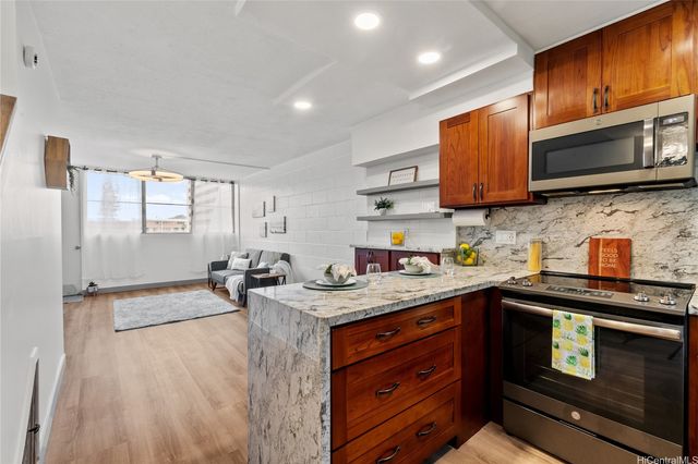 46-260 Kahuhipa Street C207, Kaneohe, HI 96744