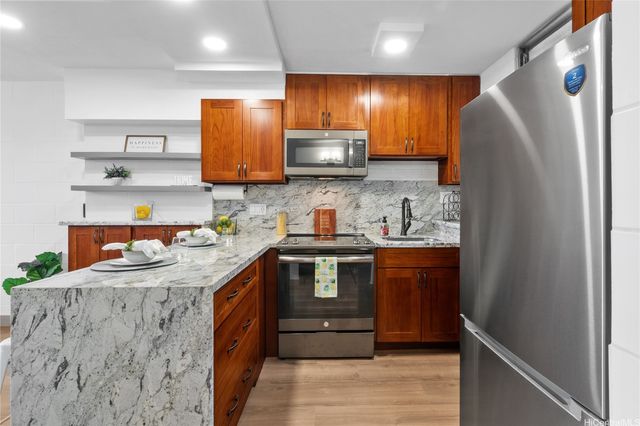 46-260 Kahuhipa Street C207, Kaneohe, HI 96744