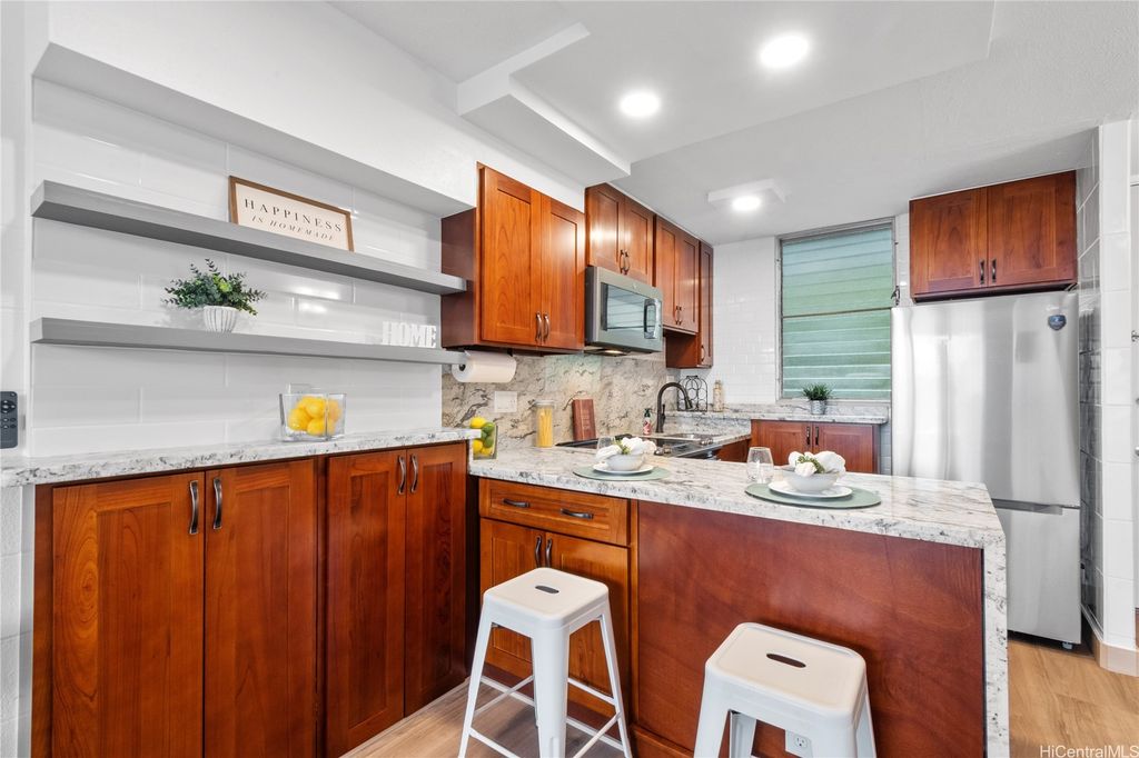 46-260 Kahuhipa Street C207, Kaneohe, HI 96744