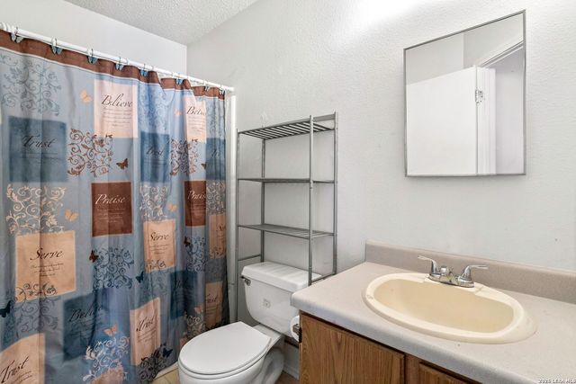 6811 Barton Rock, San Antonio, TX 78239