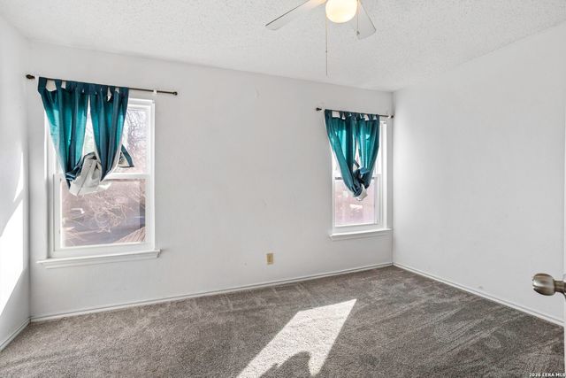 6811 Barton Rock, San Antonio, TX 78239