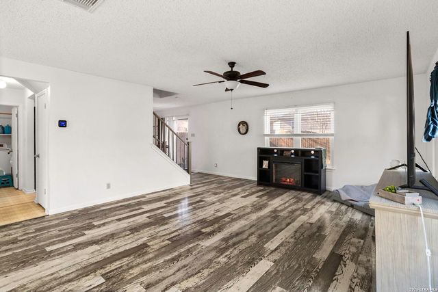 6811 Barton Rock, San Antonio, TX 78239