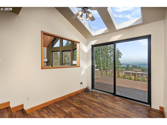 19420 Ne VISTA HILL Dr, Hillsboro, OR 97123