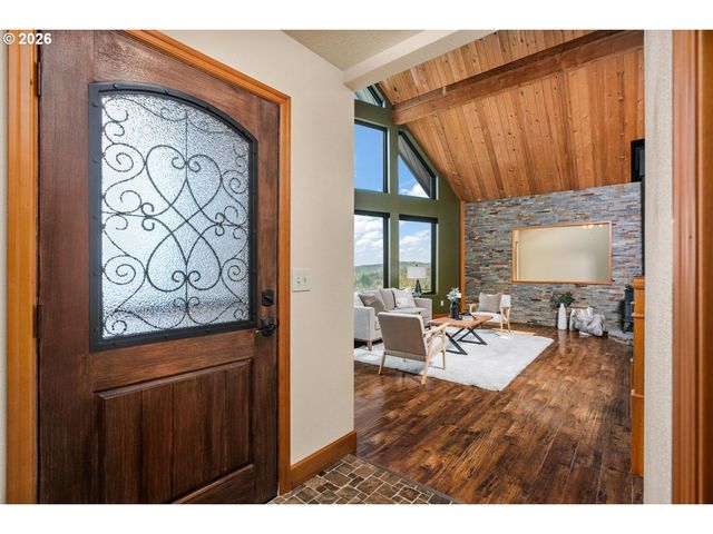 19420 Ne VISTA HILL Dr, Hillsboro, OR 97123