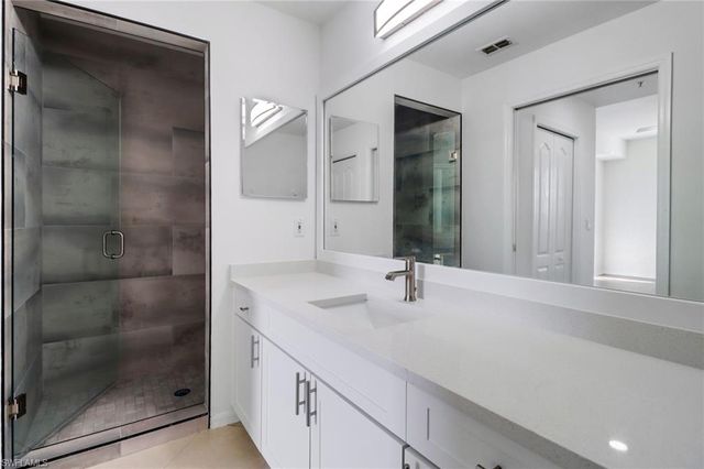 8451 Kingbird LOOP 334, Estero, FL 33967