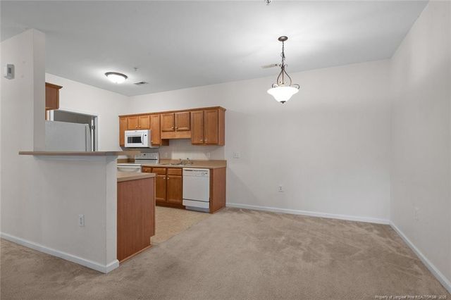 635 Marshtree Lane 206, Fayetteville, NC 28314
