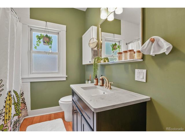 912 N Corona St, Colorado Springs, CO 80903