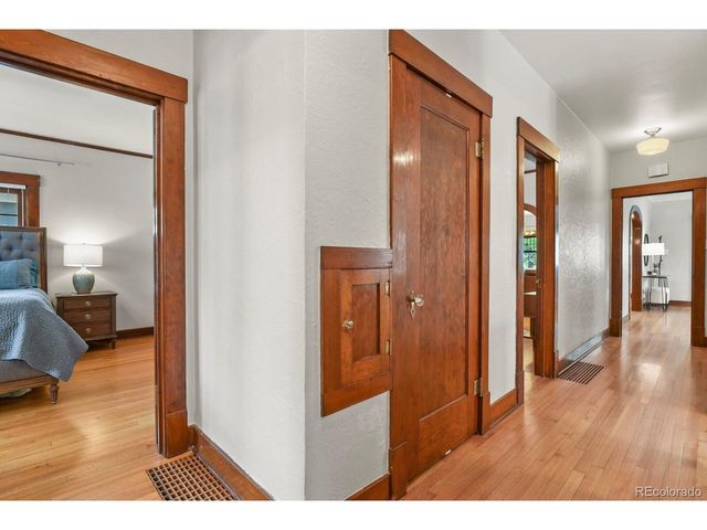 912 N Corona St, Colorado Springs, CO 80903