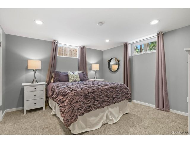 912 N Corona St, Colorado Springs, CO 80903