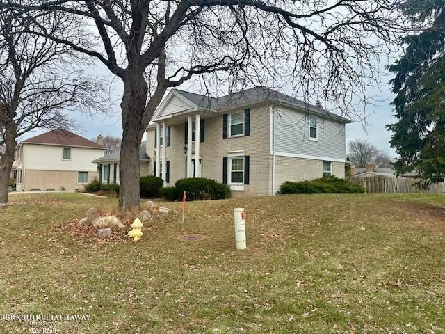 39020 E Royal Doulton Boulevard, Clinton Twp, MI 48038