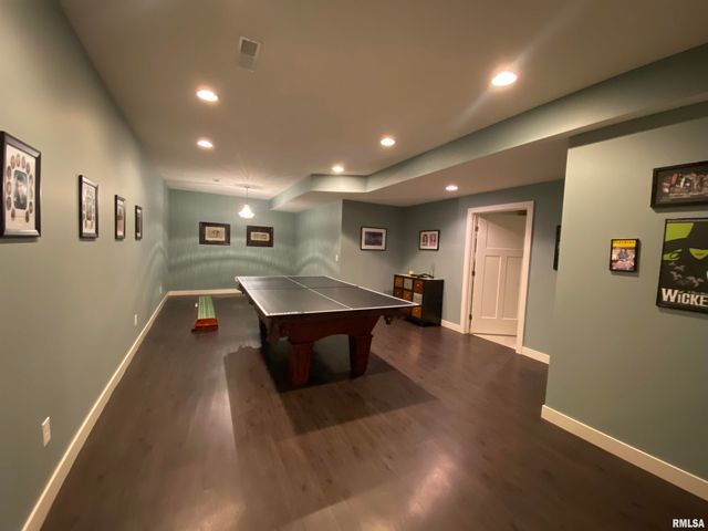 2213 W EARL Court, Peoria, IL 61615