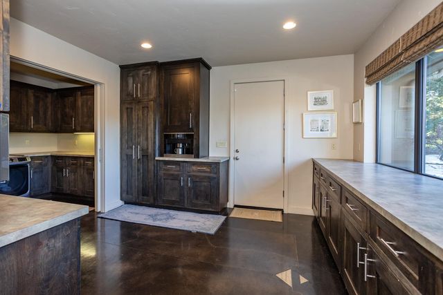 11790 Hidden Glen Ct, Oakdale, CA 95361