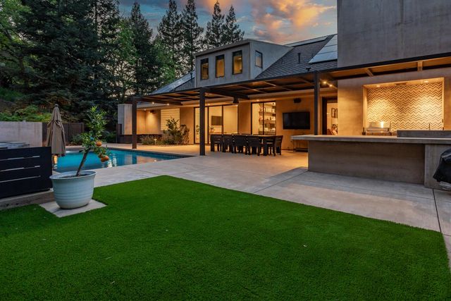 11790 Hidden Glen Ct, Oakdale, CA 95361