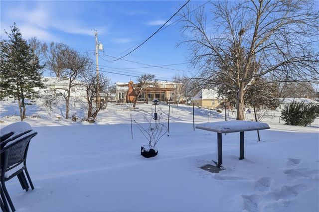 3718 NE 48th Street, Kansas City, MO 64119