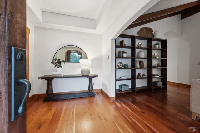 2016 Park Vista Ct, Santa Rosa, CA 95405