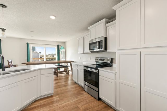 1701 E Girard Avenue, Indianola, IA 50125