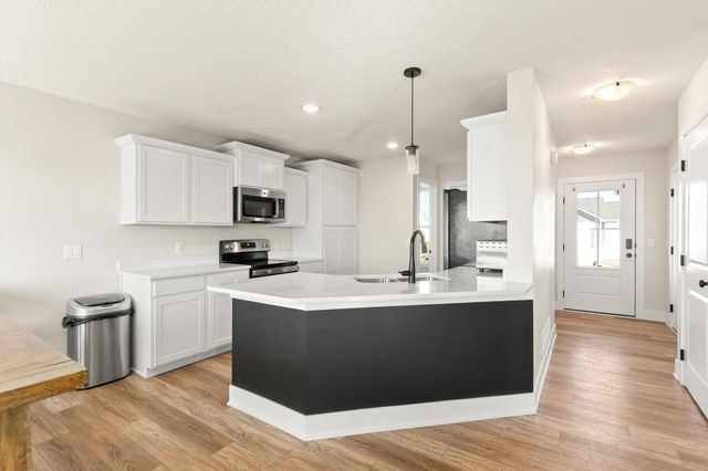 1701 E Girard Avenue, Indianola, IA 50125