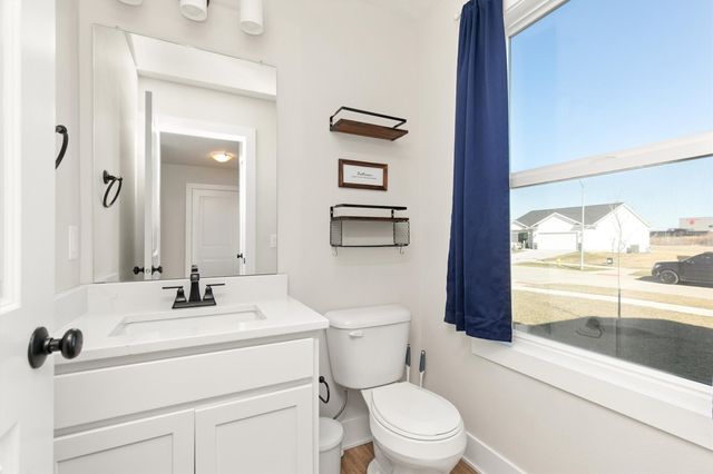 1701 E Girard Avenue, Indianola, IA 50125