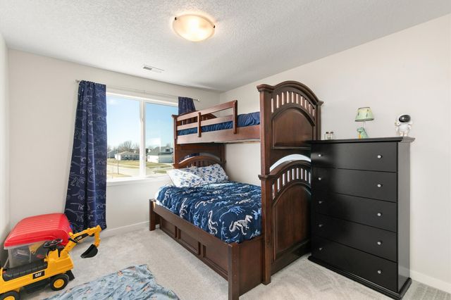 1701 E Girard Avenue, Indianola, IA 50125